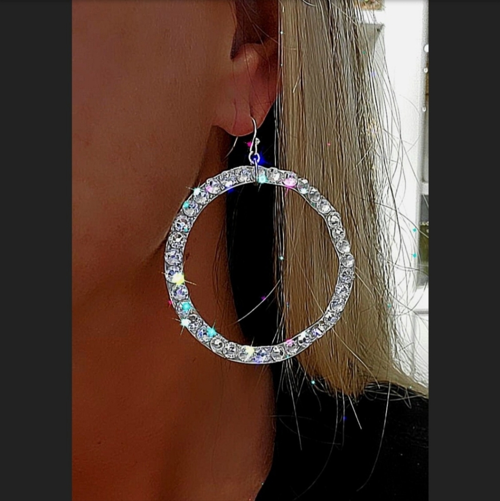 Crystal Rhinestone Dangle Earrings - Picture 4 of 10